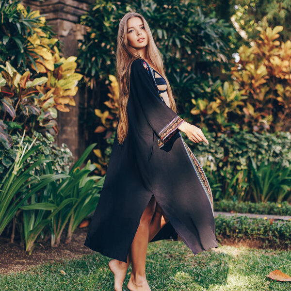 Sun-Kissed Chic: Beach Cotton ladies' bathrobe - Image 3