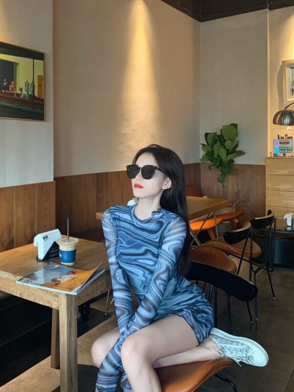 Tight-fitting Zebra Pattern Dress - Image 4
