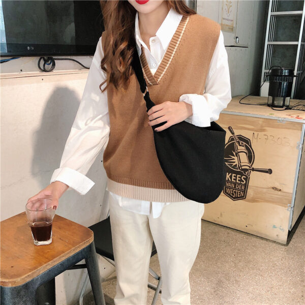 Large Capacity Shoulder Semicircle Bag - Image 6