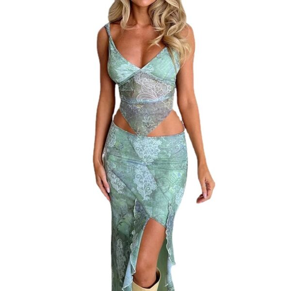 Chic Elegance: Suspenders Midriff Ensemble in an Irregular Long Dress - Image 10